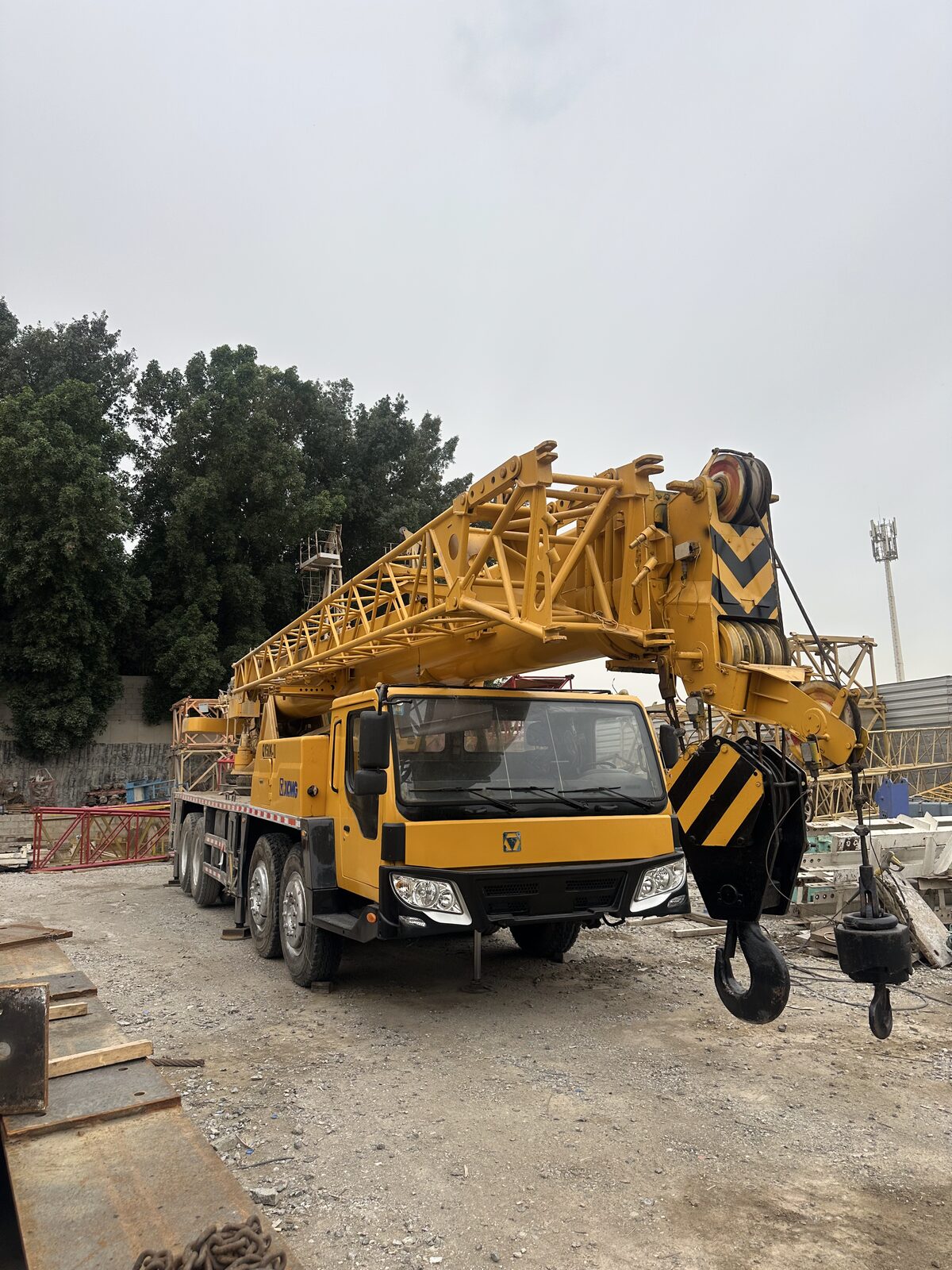 XCMG QY50K-III 50-ton mobile crane, used 2012 model in UAE